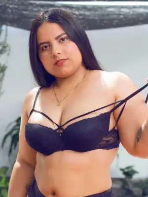 ErikaStern, 25