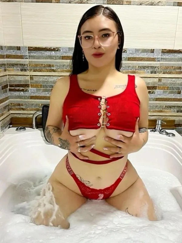 Parkplatzsex EVANGELINE, 22 aus Hamburg
