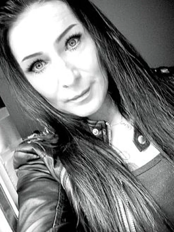 Parkplatzsex GloriaBlackink, 47 aus Pully