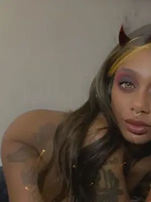 Weiteres Foto von GoddessxBlaire – Anmelden zum Freischalten