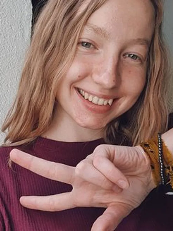 Parkplatzsex Golden_lips, 26 aus Hamburg