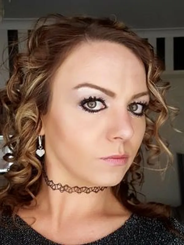 Parkplatzsex Holleigh, 36 aus Kierspe
