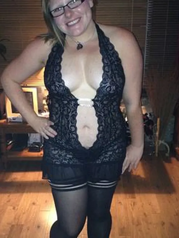 Parkplatzsex Hollie-English69, 44 aus Mayen