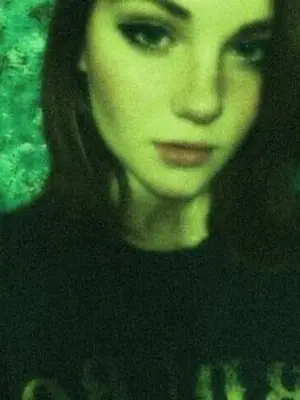 Hornygirl98, 27