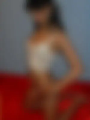 Weiteres Foto von HosannaSex – Anmelden zum Freischalten