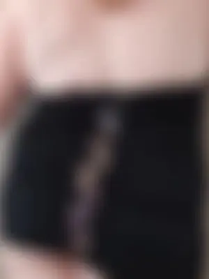 Weiteres Foto von Hot_Lotta – Anmelden zum Freischalten