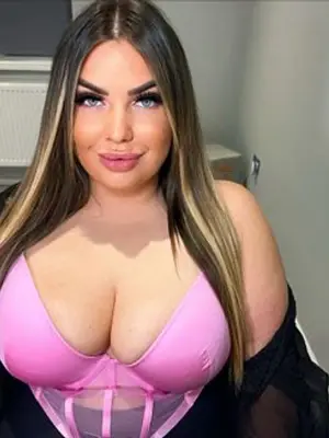 Weiteres Foto von HotAnna93 – Anmelden zum Freischalten