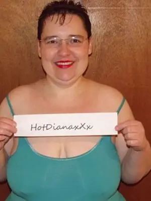 Weiteres Foto von HotDianaxXX – Anmelden zum Freischalten