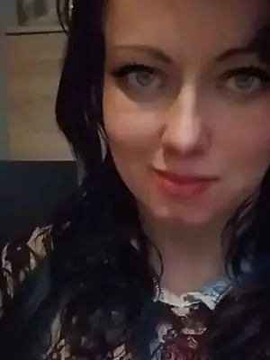 HotGirl69, 35