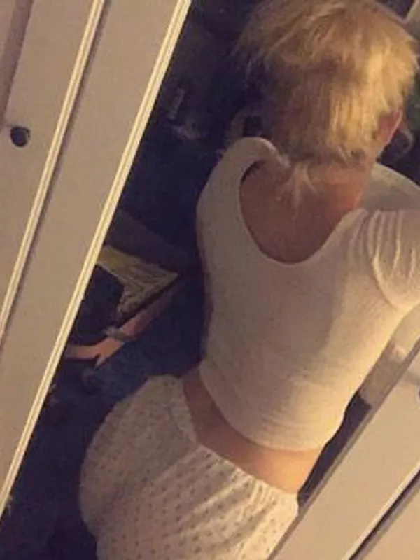 Parkplatzsex HotPrincess8, 22 aus Hamburg