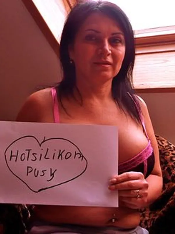 Parkplatzsex Hotsilikonpusy, 58 aus Hamburg
