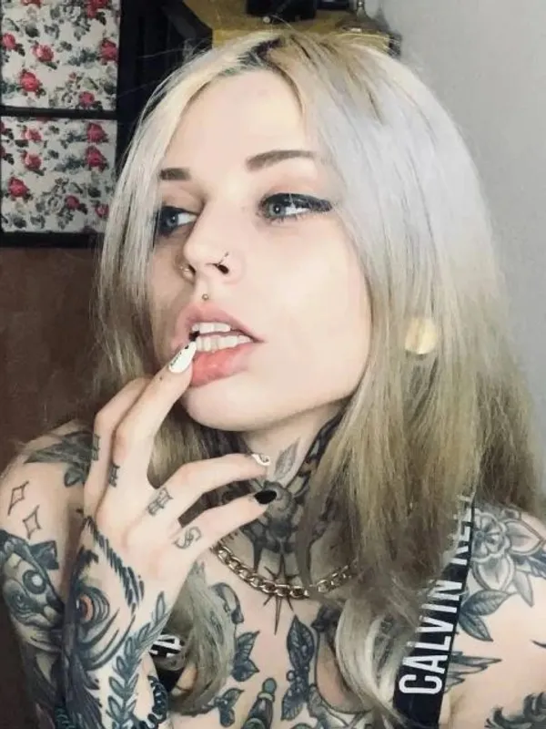 Parkplatzsex Inked-Sky, 21 aus München