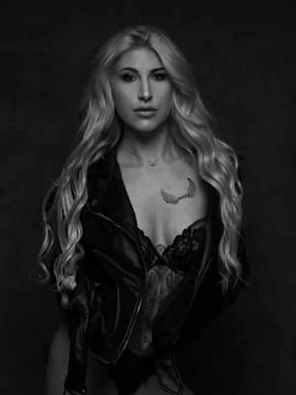 Parkplatzsex inked-viktorya, 28 aus Salzburg