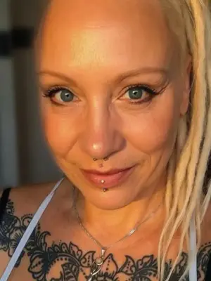 Jani, 43
