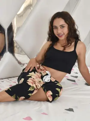 JazmineMoon, 22