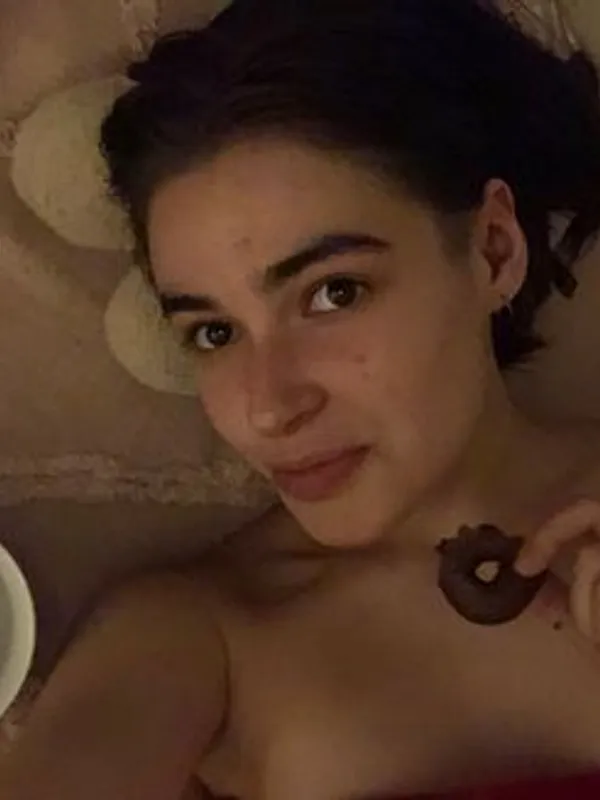 Parkplatzsex JolieAngeline, 20 aus Oberhausen