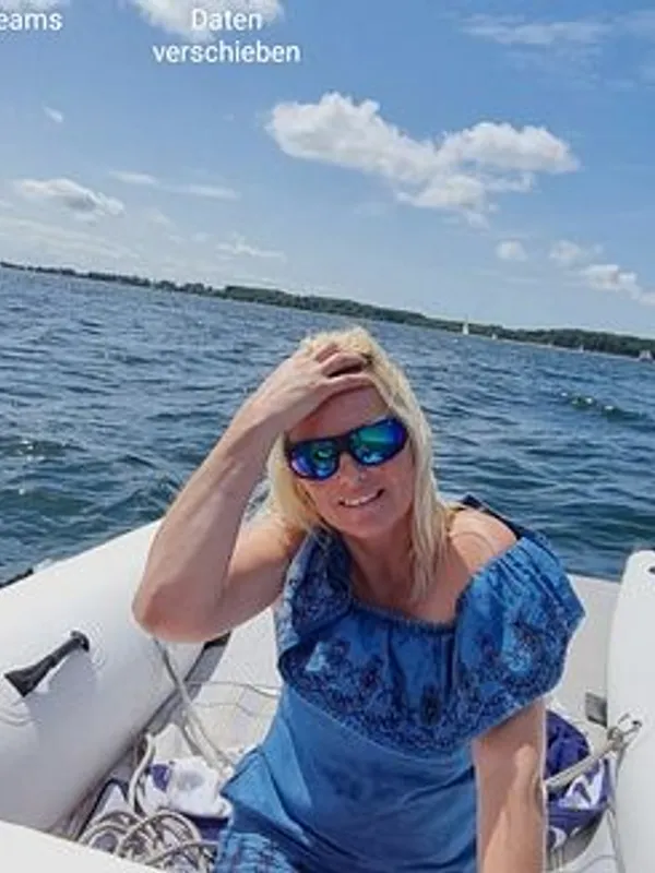Parkplatzsex Josie_43, 49 aus Neuss