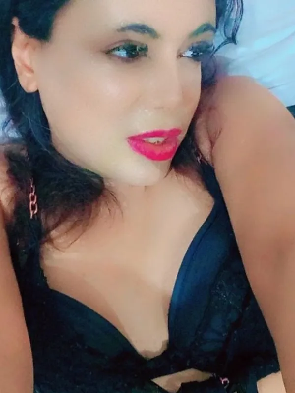 Parkplatzsex JuicyArabische, 25 aus Hanau am Main
