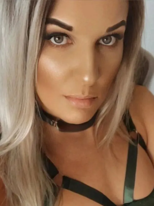 Parkplatzsex Katedream, 35 aus Bremerhaven