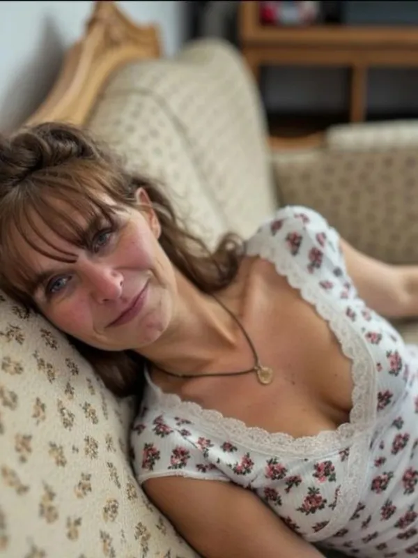 Parkplatzsex Kathysky, 40 aus Nippes