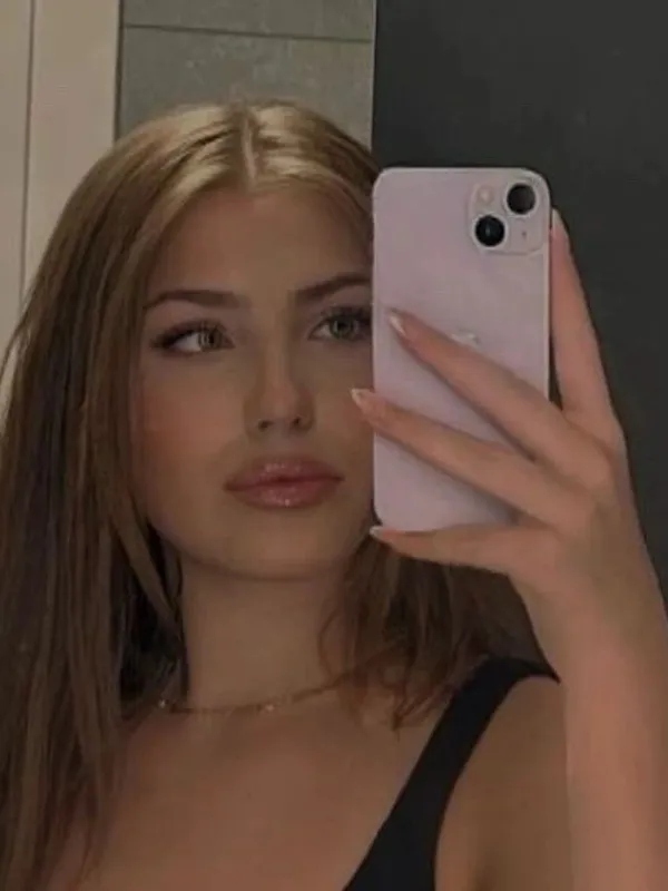 Parkplatzsex KattyXLovely, 19 aus Mülheim