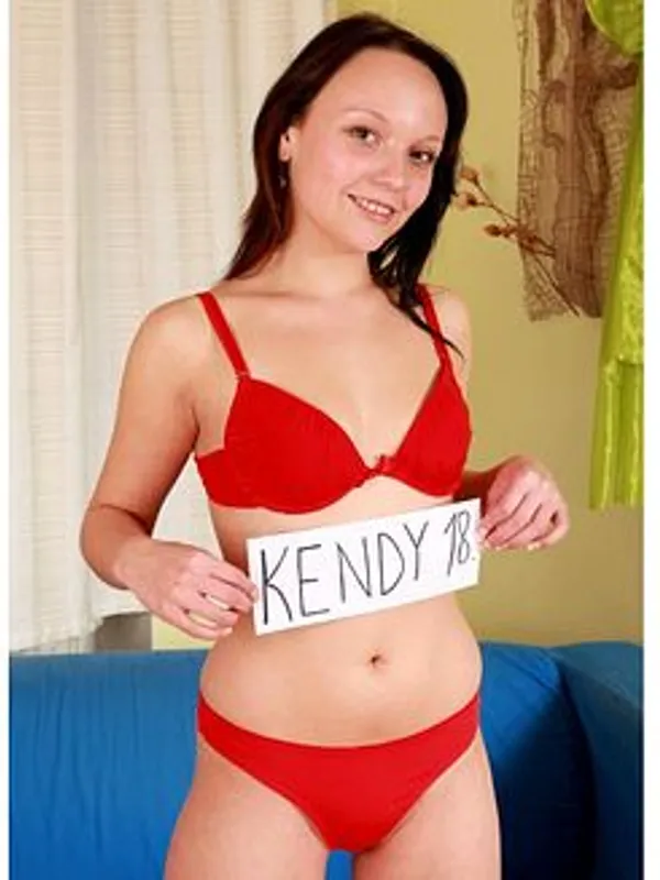 Parkplatzsex Kendy18, 32 aus Hamburg