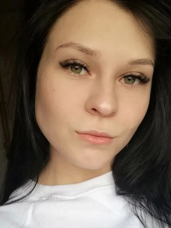 Parkplatzsex Kiiira, 27 aus Berlin