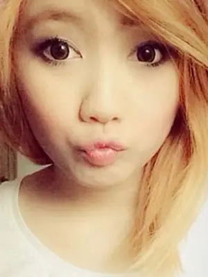 Kim-Lilly, 30