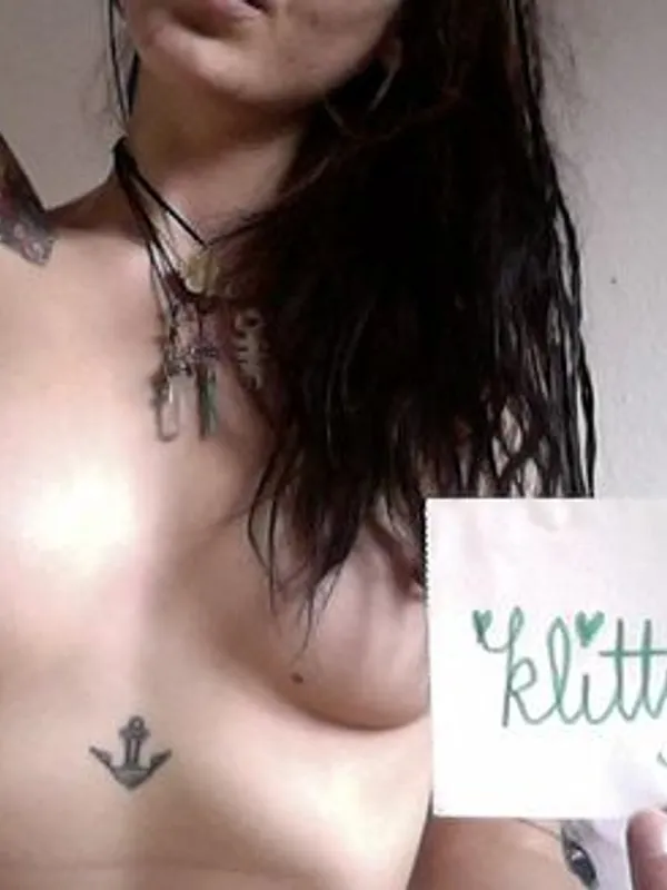 Parkplatzsex KlittyKat, 34 aus Iserlohn