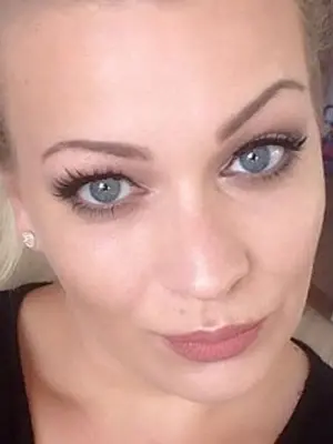 LaPinaPink, 38