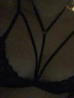 Lara597, 28