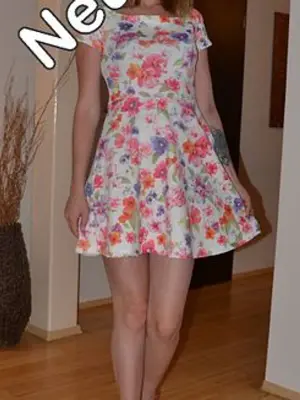 Weiteres Foto von Larisa_Rose – Anmelden zum Freischalten