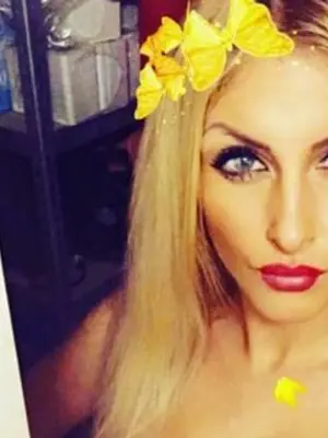 Weiteres Foto von LaylaAmyxxx921 – Anmelden zum Freischalten