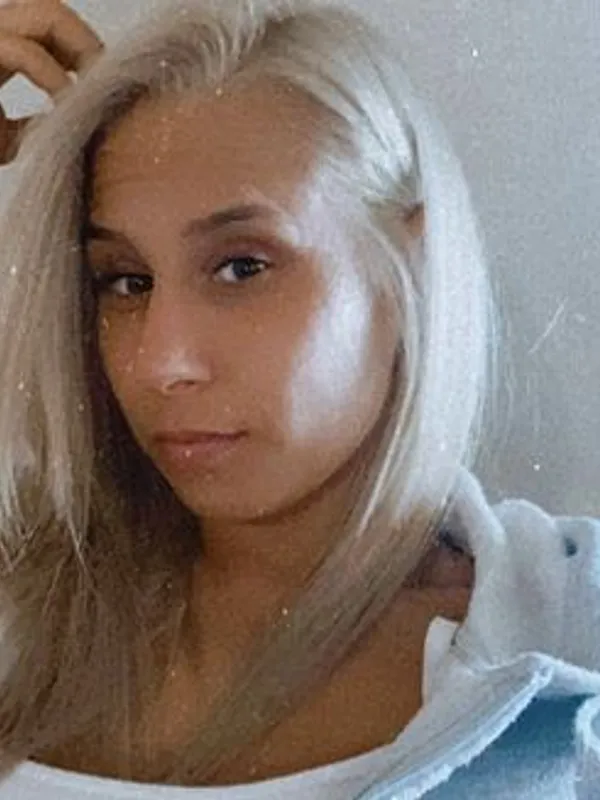Parkplatzsex Lena-Maier, 25 aus Neustadt am Rübenberge