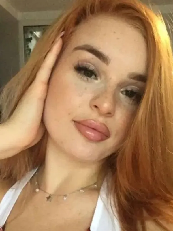Parkplatzsex Lenababyxx, 26 aus Mönchengladbach
