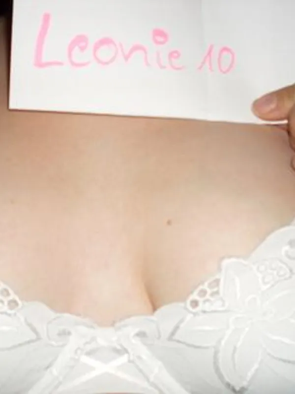 Parkplatzsex Leonie10, 38 aus Hamburg