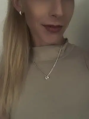 LiaLucia, 30