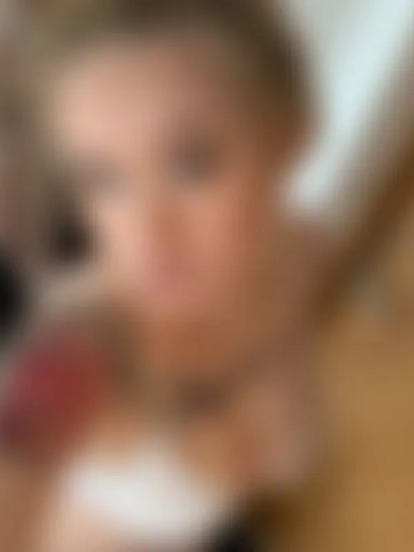 Parkplatzsex Lili-Sexy, 22 aus Hamburg