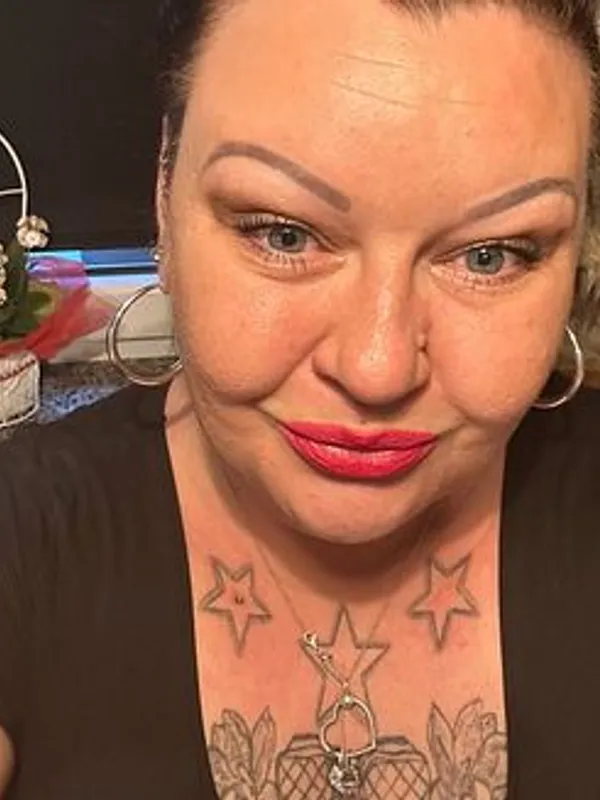 Parkplatzsex Lindaaa_Hot, 39 aus Wiesbaden