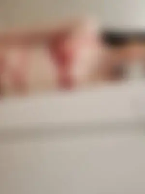 Weiteres Foto von Lou-ShayenneVolpe – Anmelden zum Freischalten