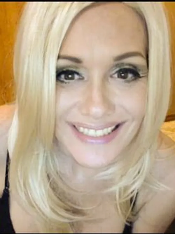 Parkplatzsex Lucy_Benz, 48 aus Versmold