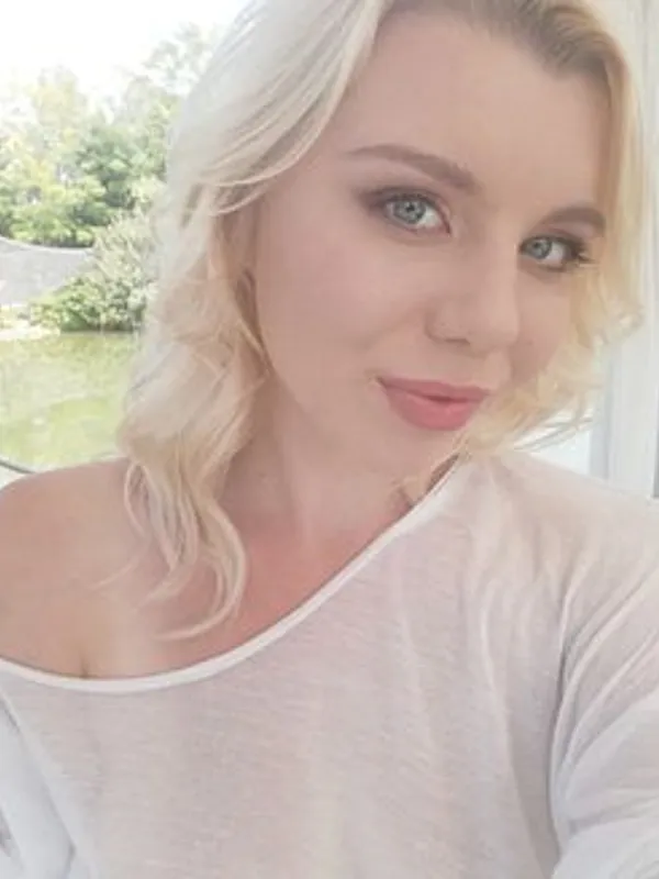 Parkplatzsex MaryMonro, 26 aus Wien