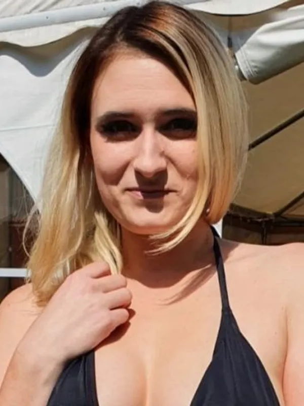 Parkplatzsex Melina, 30 aus Jena