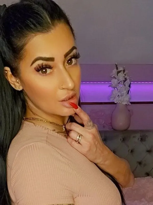 Parkplatzsex Melissa-Hot, 33 aus München