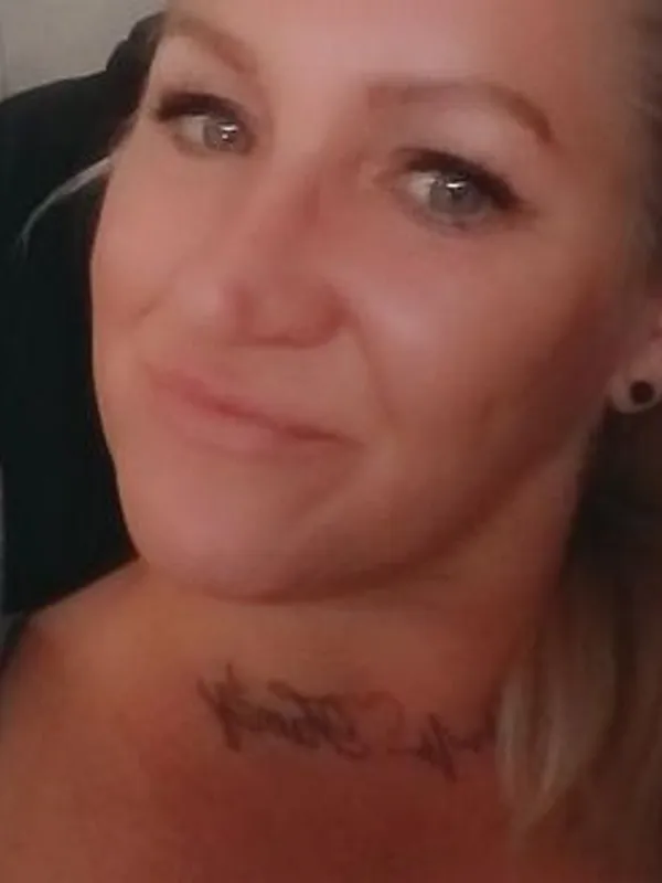 Parkplatzsex Melissa343, 45 aus Biel/Bienne