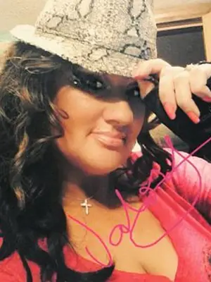 MercedesLAYNE, 48