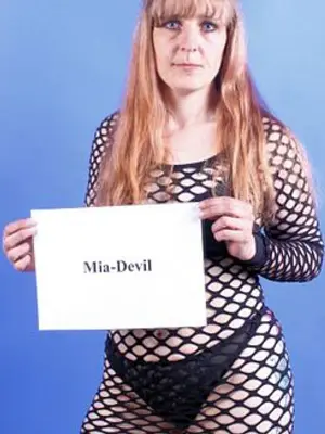 Weiteres Foto von Mia-Devil – Anmelden zum Freischalten