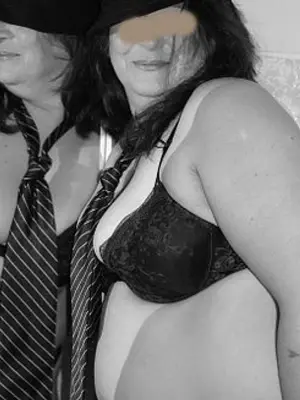 Mia66, 60