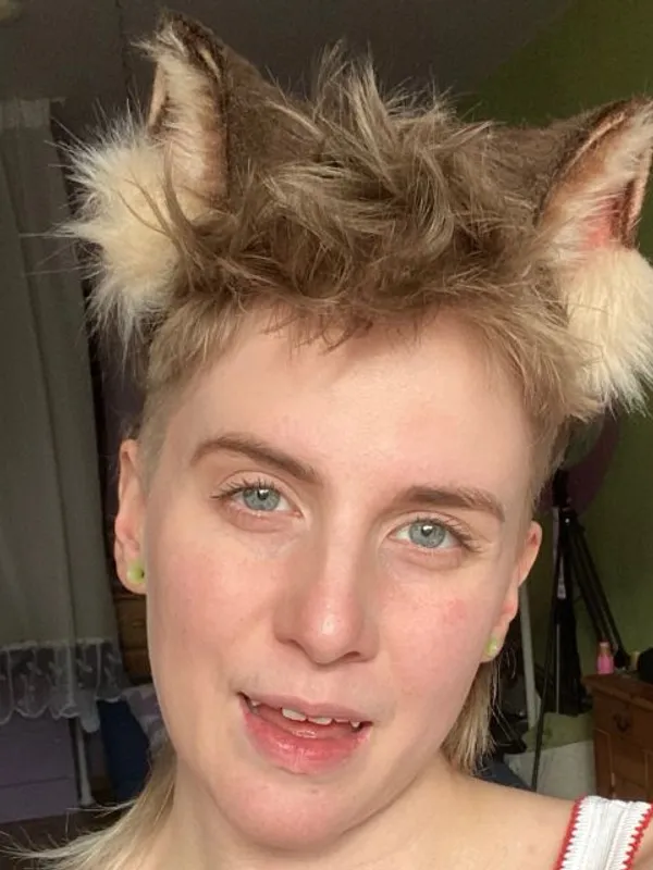 Parkplatzsex Mika-Diva, 22 aus Hamburg