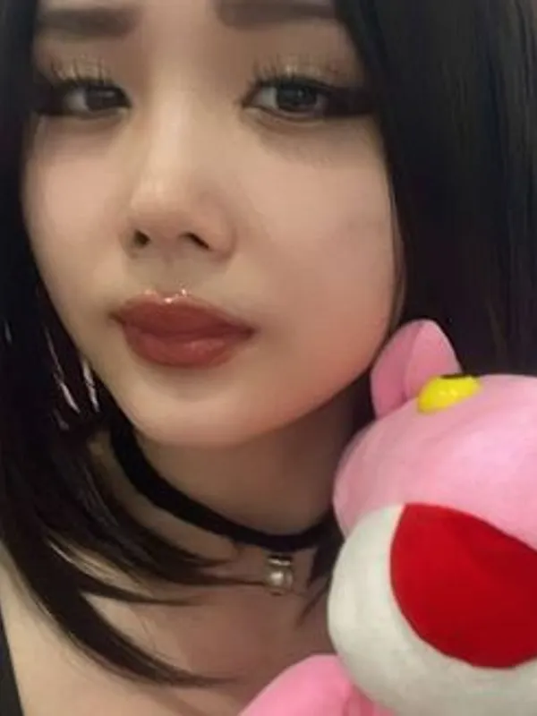 Parkplatzsex Minbae, 24 aus Biel/Bienne
